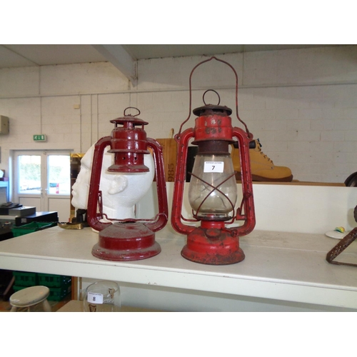 7 - 2 Vintage Oil Lamps