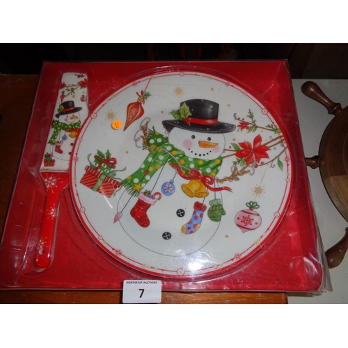 7 - Xmas Plate & Cake Lifter