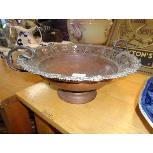 202 - Vintage Copper 2 Handled Fruit Bowl