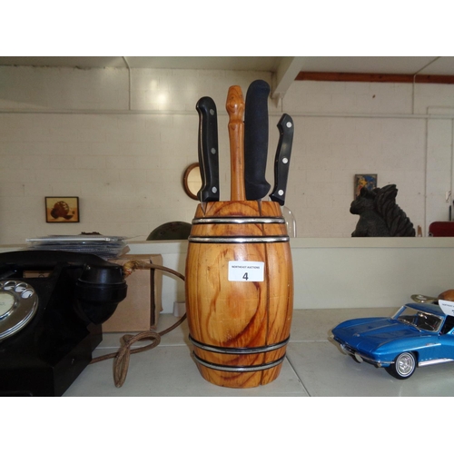 4 - Knife Block with Knives