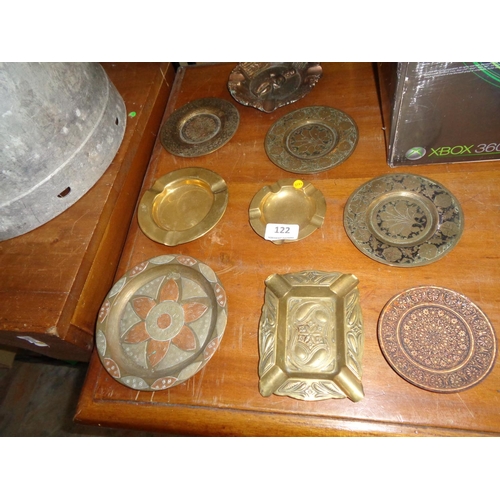 122 - Lot of Vintage Ashtrays