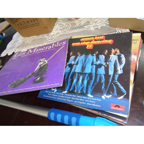 200 - Lot of LPs