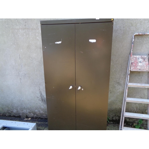 302 - 2 Door Garage Cabinet (3ft x 71