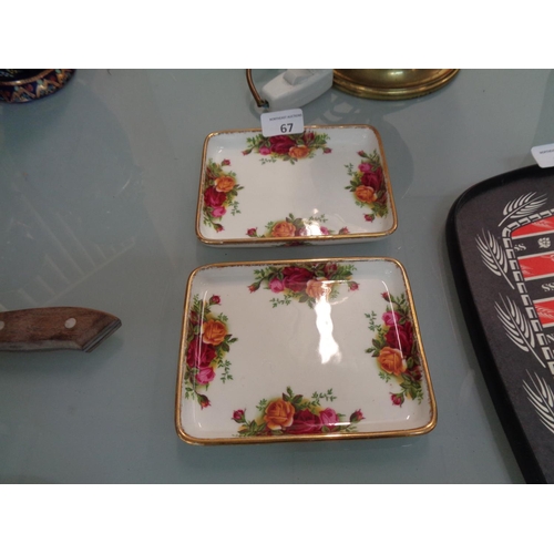 67 - 2 Old Country Rose Plates