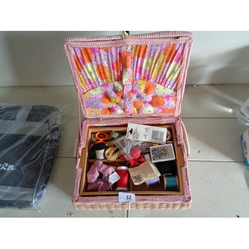 32 - Vintage Sewing Box & Contents