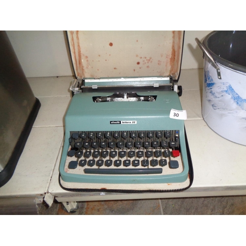 30 - Vintage Olivetti Lettera 32 Typewriter