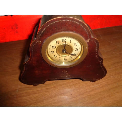 166 - Vintage Mantle Clock (w)