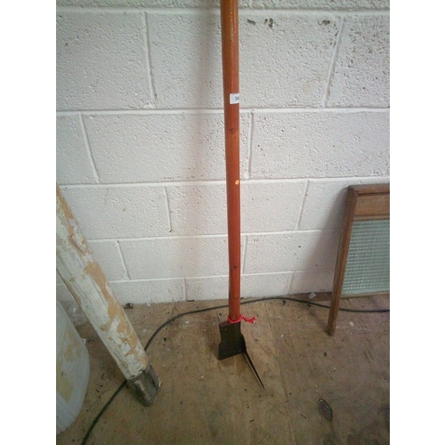 366 - Vintage Turf Cutting Spade