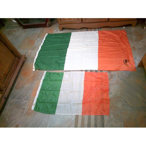 416 - 2 Tricolours