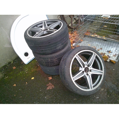 382 - 4 Alloys & Tyres (18