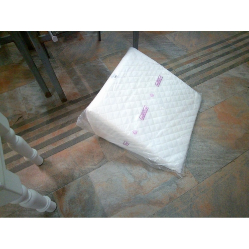 398 - New Bed Aid Triangular Back Support Cushion