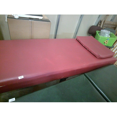 440 - Physio or Treatment Bed