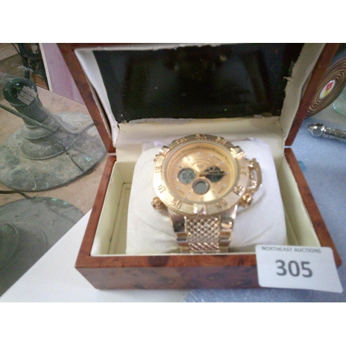 305 - Eve Mon Crois Watch