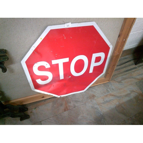 392 - Large Stop Sign