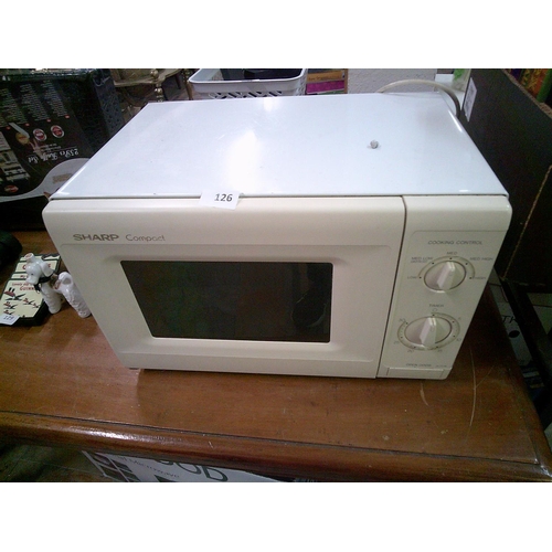 126 - Sharp Microwave  (pwo)