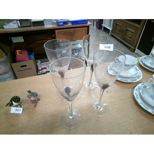 308 - Kilkenny Living Wine Glasses x 4