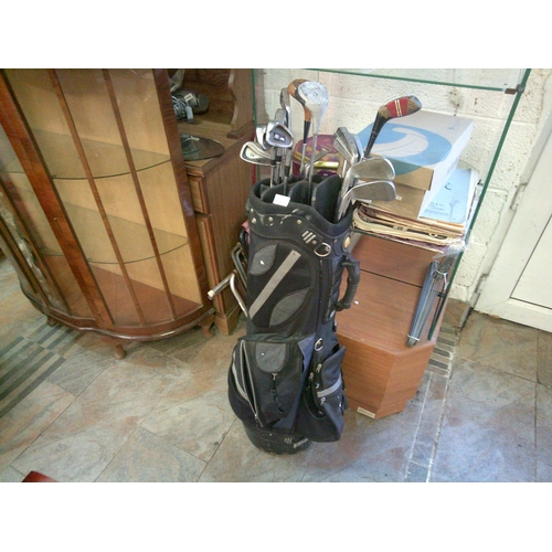 414 - Golf Clubs & Bag