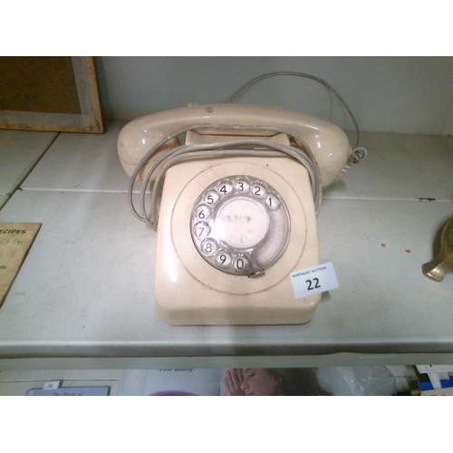 22 - Vintage Bakelite Telephone