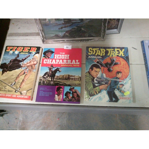 33 - Vintage Annuals x 3