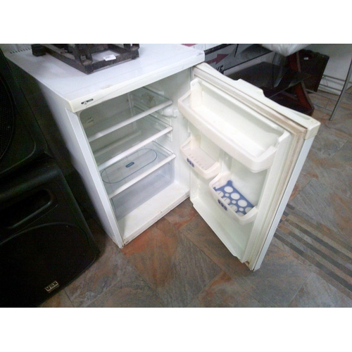 391 - Under Counter Whirlpool Fridge