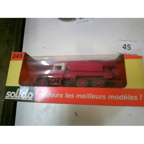 45 - Solido Fire Engine Model