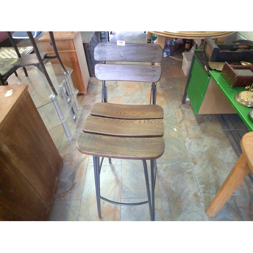 320 - New Bar Stool