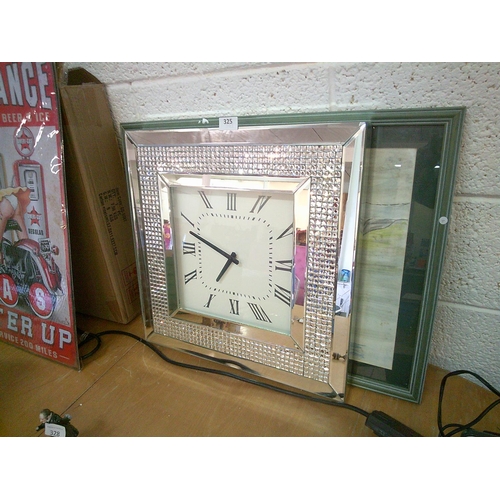 325 - New Jewelled Clock