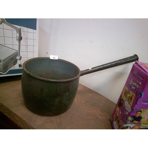 86 - Vintage Long Handled Pot