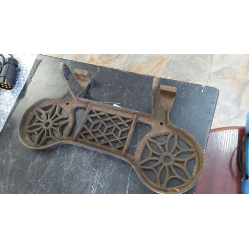 152 - Antique cast iron double Trivet for connecting to stove