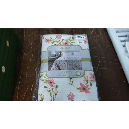 430 - New Bed Spread, Double size, with floral design and eco-friendly material. Brand: Land of Dreams. Mo... 