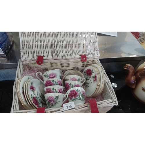 225 - Fine Bone China Roslyn 20 pce tea set, 