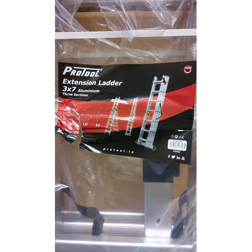 423 - ProTool Extension Ladder, 3x7 Aluminium, three sections. Model PTLD1295. Maximum extended length 4.2... 