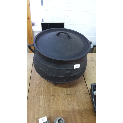 353 - Large vintage cast iron skillet pot with lid and handles, marked with a number 6.