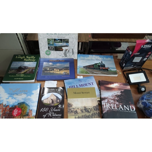 121 - Mixed lot containing ten books. Titles include 