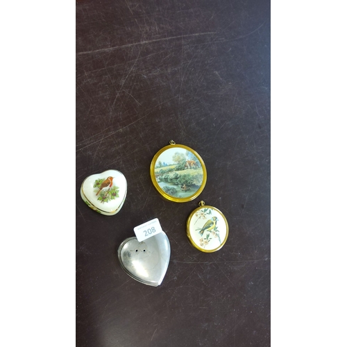 208 - Mixed lot of four decorative items: two heart-shaped trinket boxes with bird illustrations and two c... 