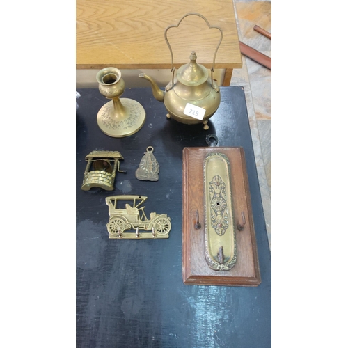 Lot 219       