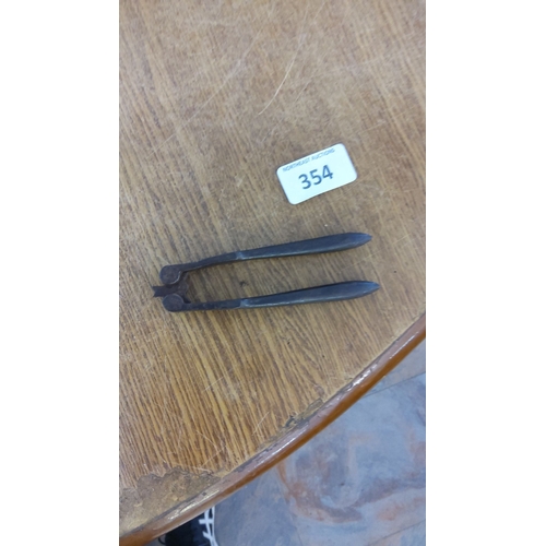 Lot 354       