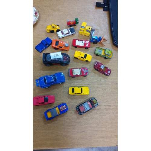 236 - Collection of 18 assorted vintage die-cast toy vehicles. Includes cars, trucks, construction vehicle... 