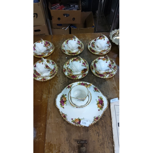 239 - 21 Pce Fine Bone China Old Country Rose Teaset