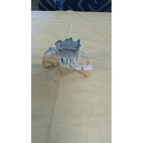 Lot 5         