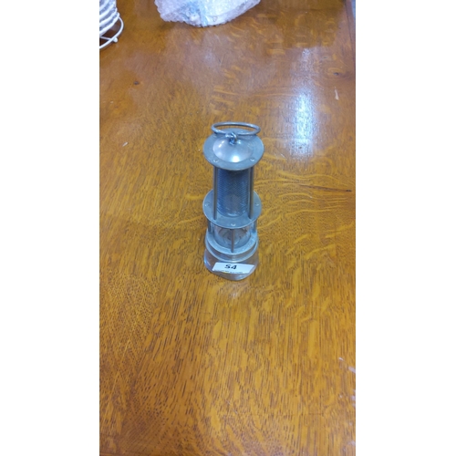 Lot 54        