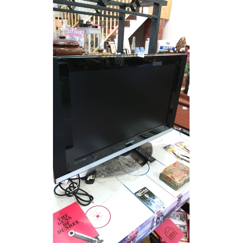 119 - Samsung flat-screen 32