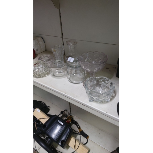 150 - Mixed lot of seven clear glassware items, including a decanter, pedestal bowl, diamond-cut bowls, an... 