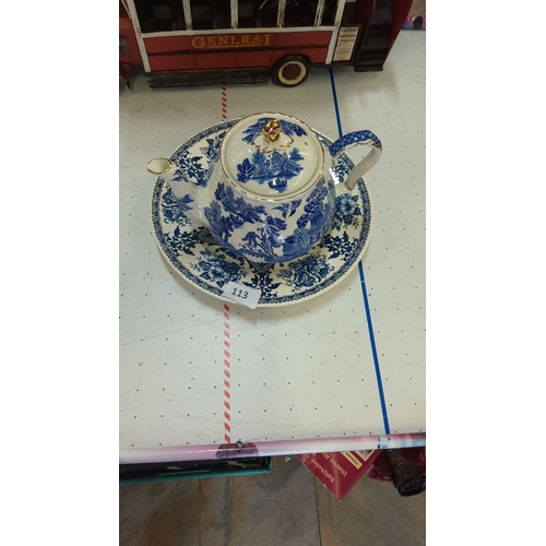 113 - Royal Tudor Ware 