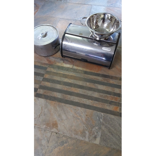 395 - Lot of Kitchen items incl collander,bread bin and large pot