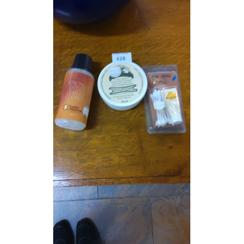 428 - Leather care set includes Strong Effect Leather Cleaner (250 ml), Leather Care Cream (125 ml), and I... 