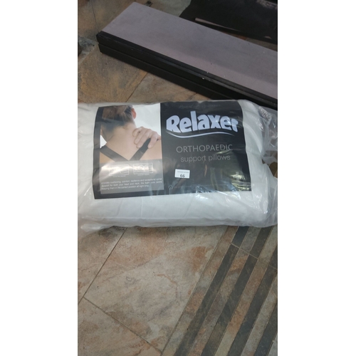 66 - Set of orthopaedic pillows