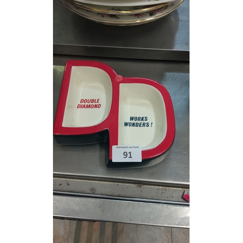 91 - Ceramic ashtray in red and white with 