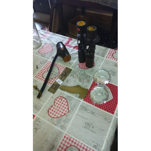 353 - Selection of Collectables