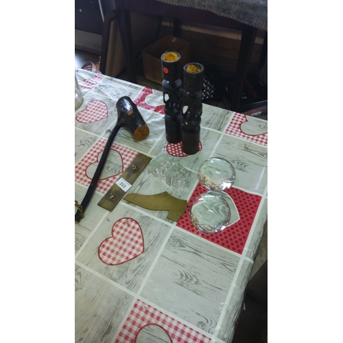 353 - Selection of Collectables